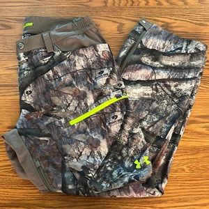 Under Armour Mossy Oak Treestand hunting pants size XL barely worn